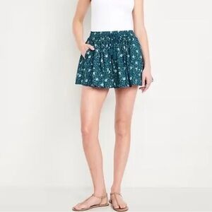 Old Navy High-Waisted Volume Flounce Shorts skort Floral size Medium